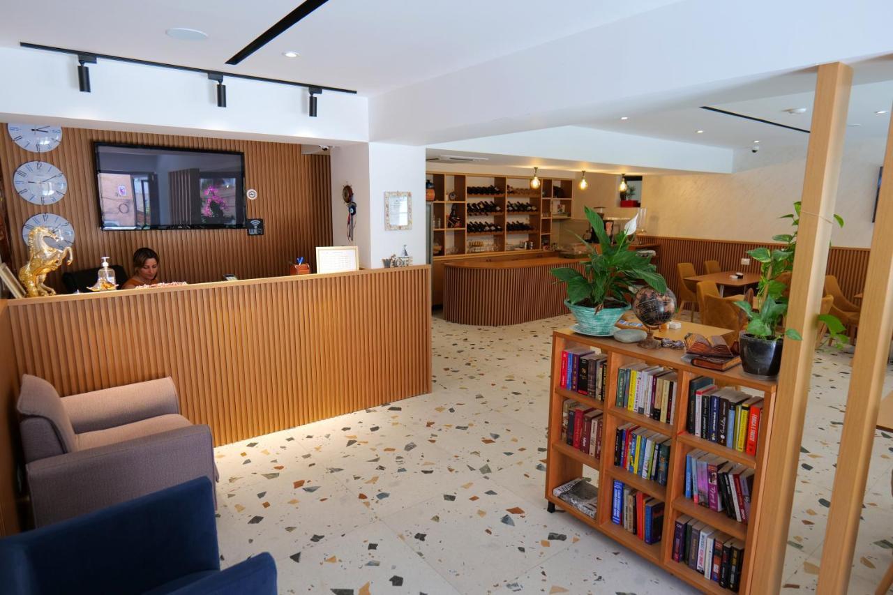 Armar Hotel Saranda