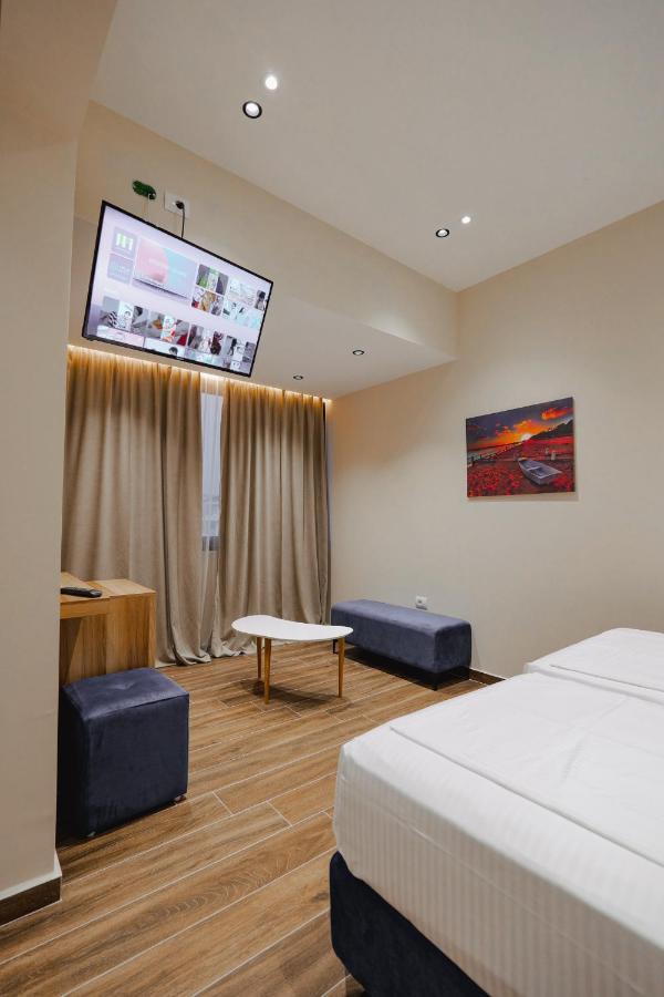 Hotel Armar 4*